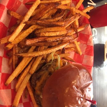 Daddy's Main Street - Hot Dogs Near Me - Clarion, Pennsylvania