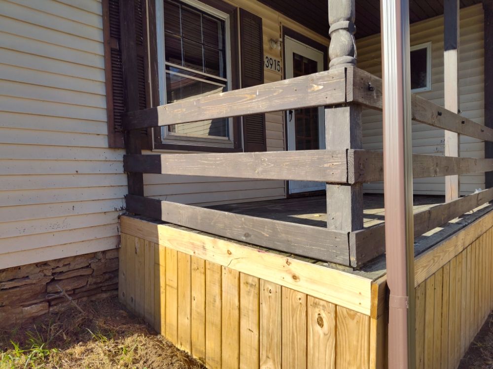 Slide of Tracy's Handyman