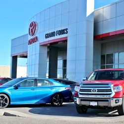 Lithia Toyota Of Grand Forks 15 Photos 10 Reviews Car Dealers 2473 32nd Ave S Grand Forks Nd Phone Number