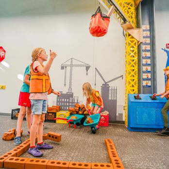 Magic City Discovery Center - Children's Museums Near Me - Minot, North Dakota Magic City Discovery Center - Children's Museums Near Me - Minot, North Dakota