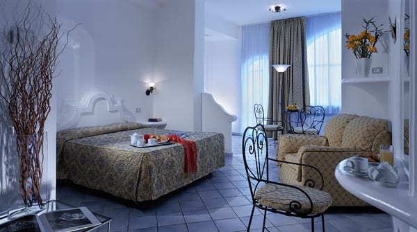 Art Hotel / Hotel Pasitea by null