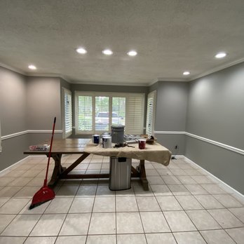 True Colors Painting - Painted walls grey and trim white - Painters Near Me True Colors Painting - Painted walls grey and trim white - Painters Near Me