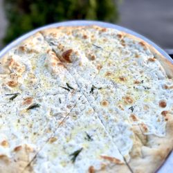 Divino Pizzeria Restaurant - Truffle Pizza