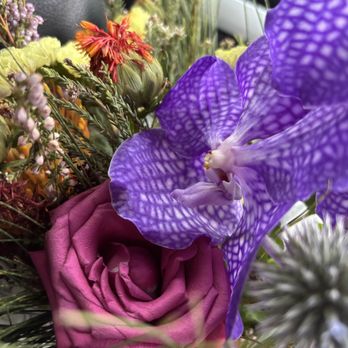 Brentford Florist - Florists Near Me - Brentford, XGL Brentford Florist - Florists Near Me - Brentford, XGL
