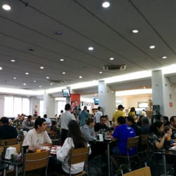 Cepam - Lotado de domingo. Difícil e conseguir garçon. Eles não gostam muito do trabalho aqui.