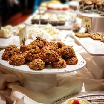 Shaw's Crab House - Dessert table - Seafood Near Me - Chicago, Illinois