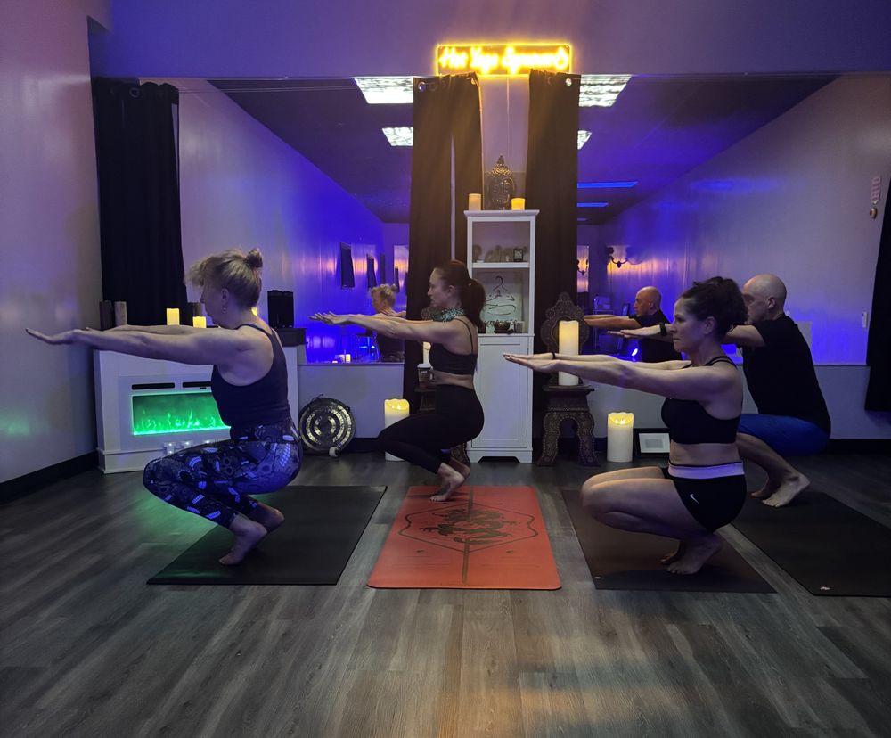 Hot Yoga Syracuse Logo