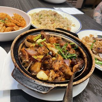 Yi Xin Cafe - Szechuan JJ spicy chicken pot - Hong Kong Style Cafe Near Me - Honolulu, Hawaii
