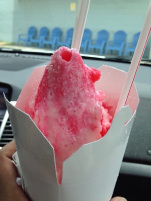Photo of Snowizard Snoball Stand - New Orleans, LA, US. Nectar cream with condensed milk, stuffed with vanilla ice cream!