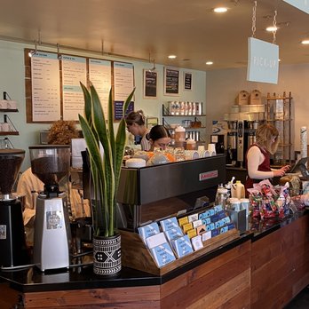 Retrograde Coffee Roasters - Coffee Roasteries Near Me - Sebastopol, California