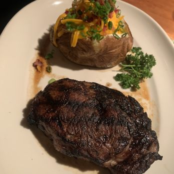 Hillstone Restaurant - Steak - New American Near Me - Winter Park, Florida Hillstone Restaurant - Steak - New American Near Me - Winter Park, Florida