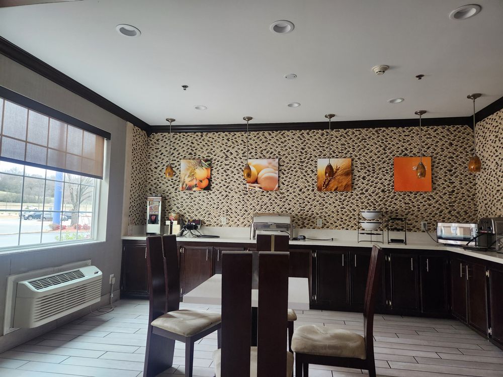 Comfort Inn & Suites North Little Rock JFK Blvd