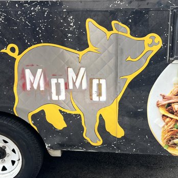 Carnitas El Momo - Food Trucks Near Me - Los Angeles, California Carnitas El Momo - Food Trucks Near Me - Los Angeles, California