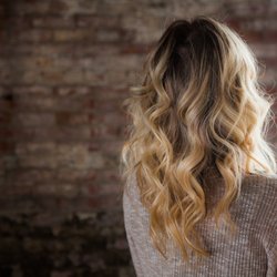 Divina Salon