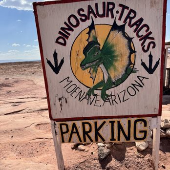 Dinosaur Tracks - Landmarks & Historical Buildings Near Me - Tuba City, Arizona