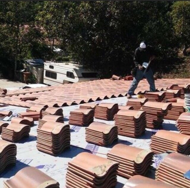 Slide of Tony and Velasco Roofing Constructions