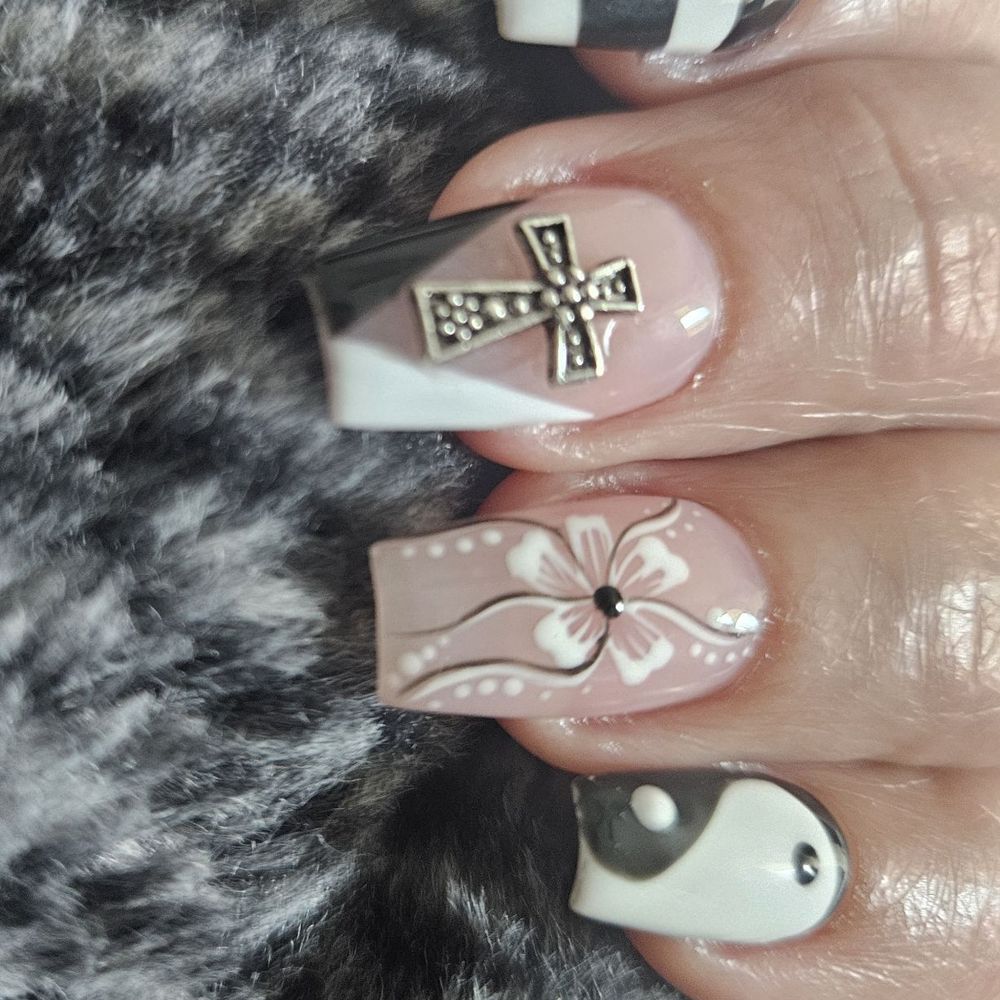 My amazing nails tech julue... She did it again My amazing nails tech julue... She did it again