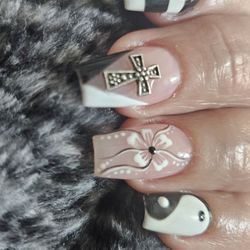Modern Nails & Spa - My amazing nails tech julue... She did it again