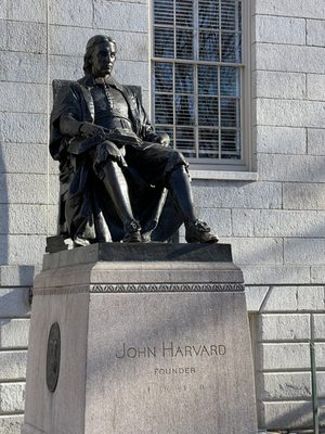 18 Brattle St by null