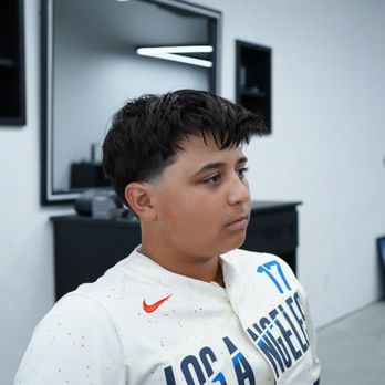 Prvl Barber Lounge - Texture fringe - Men's Hair Salons Near Me - Torrance, California Prvl Barber Lounge - Texture fringe - Men's Hair Salons Near Me - Torrance, California