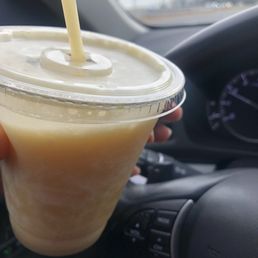 Pineapple banana smoothie Pineapple banana smoothie