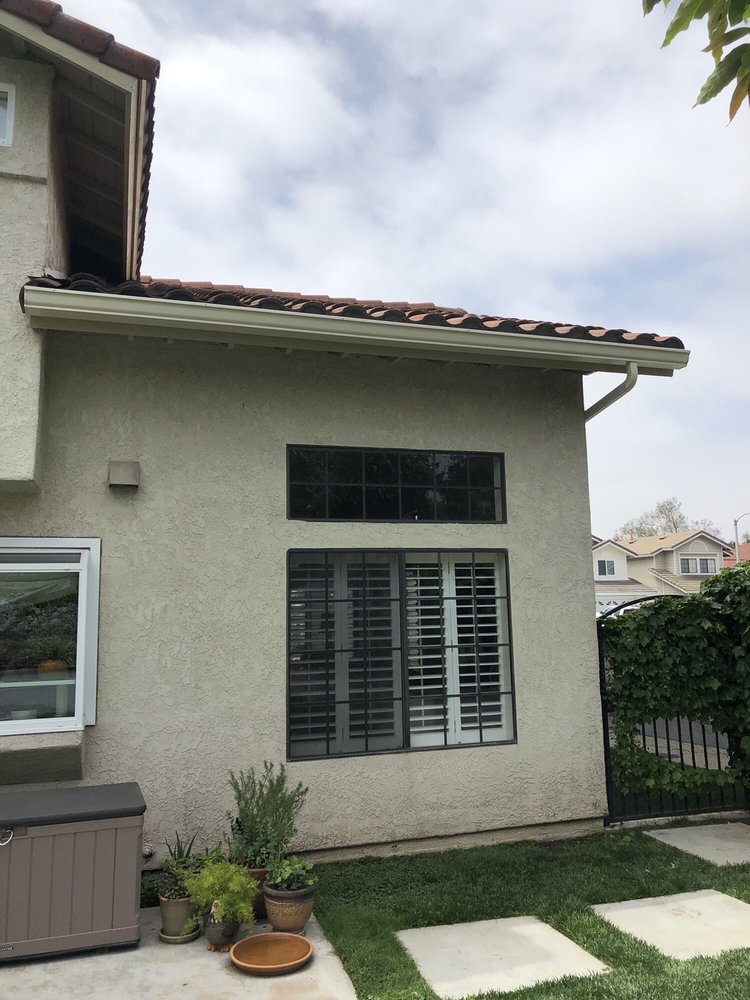 Slide of Rancho Rain Gutters