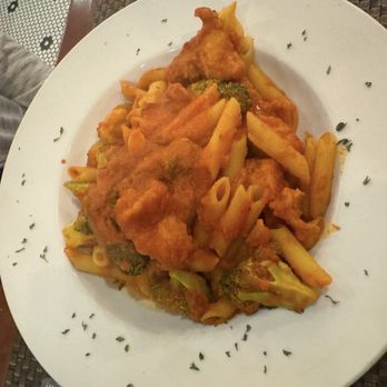 Casa Mia - Penne with Chicken & Broccoli Aglio & Olio with red sauce sub - Italian Near Me - Yonkers, New York
