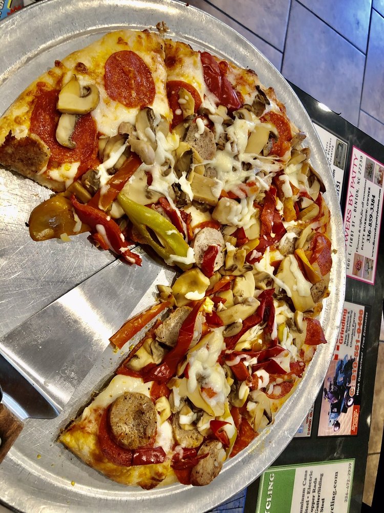 ELIZABETH’S PIZZA EXPRESS Updated June 2024 21 Reviews 71 E Salisbury St, Denton, North