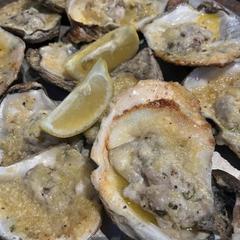 Oyster Pub - Charbroiled oysters - Sports Bars Near Me - Daytona Beach, Florida Oyster Pub - Charbroiled oysters - Sports Bars Near Me - Daytona Beach, Florida