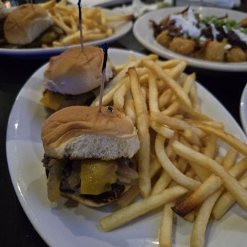 Streamliner Lounge - Sliders - Lounges Near Me - Orange, California