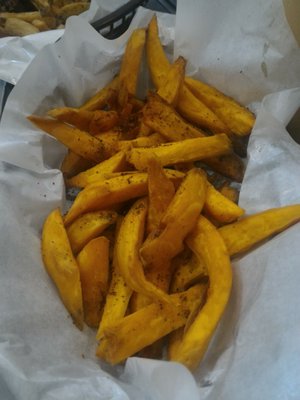 Charlie's Grind & Grill by null