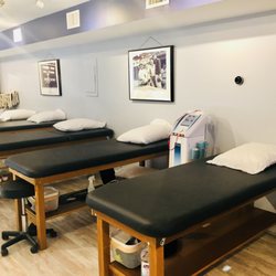 Boston Sports Medicine - We have a physical therapy table ready for you in Brookline.