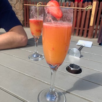 Mountain Home Cafe - Strawberry Sunrise Mimosas - American Near Me - Estes Park, Colorado