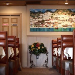 Riverbend Pizza - Dining Room