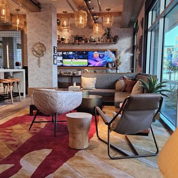 Neighborhood Services Bar + Restaurant - Breakfast & Brunch Near Me - Tempe, Arizona