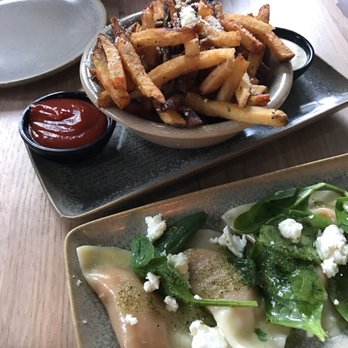 Moku Kitchen - Truffle fries - Cocktail Bars Near Me - Honolulu, Hawaii Moku Kitchen - Truffle fries - Cocktail Bars Near Me - Honolulu, Hawaii