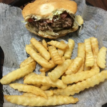 Bev's Burger Cafe - Juicy mushroom burger! - Burgers Near Me - High Springs, Florida Bev's Burger Cafe - Juicy mushroom burger! - Burgers Near Me - High Springs, Florida