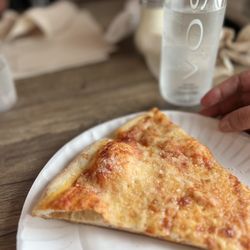 Santelli Pizza & Pasta - Cheese pizza