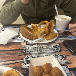 Ammons'drive Inn & Dairy Bar