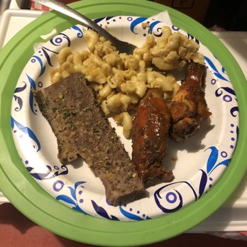 Pig & Brew - Meat trio: BEEF BRISKET, SMOKED WINGS (5), PULL PORK (not pic) and MAC& CHEESE - Barbeque Near Me - Richmond, Virginia Pig & Brew - Meat trio: BEEF BRISKET, SMOKED WINGS (5), PULL PORK (not pic) and MAC& CHEESE - Barbeque Near Me - Richmond, Virginia