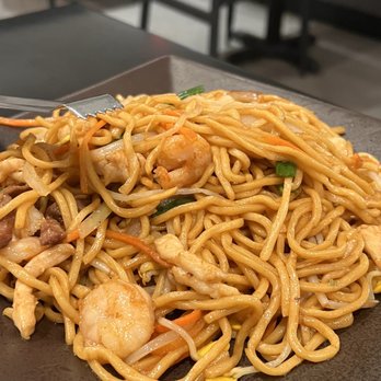 Bao Gogo - Chow N1. Lo Mein Noodles - Szechuan Near Me - Alpharetta, Georgia Bao Gogo - Chow N1. Lo Mein Noodles - Szechuan Near Me - Alpharetta, Georgia