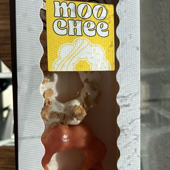 Moochee - Chocolate Funnel Cake, Cinnamon Crunch, Strawberry Lemonade - Donuts Near Me - Seattle, Washington Moochee - Chocolate Funnel Cake, Cinnamon Crunch, Strawberry Lemonade - Donuts Near Me - Seattle, Washington