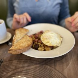 Corned Beef Hash & Eggs Plate Corned Beef Hash & Eggs Plate