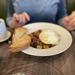 Palm Avenue Deli - Corned Beef Hash & Eggs Plate