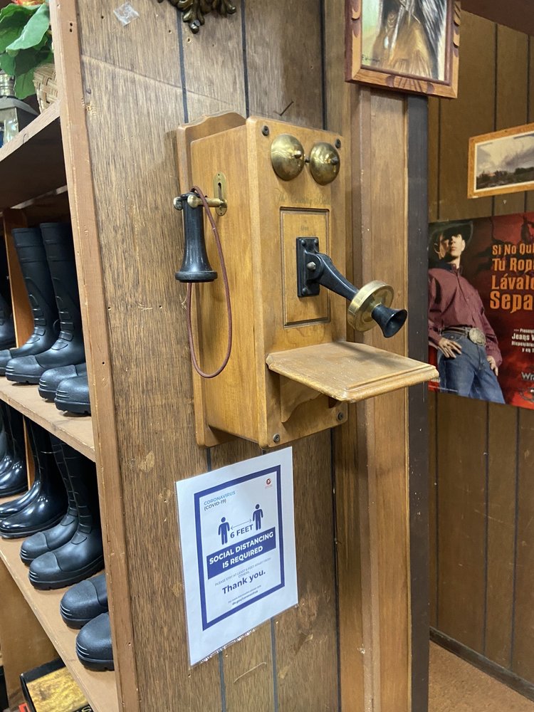 GORDON’S WESTERN WEAR Updated August 2024 13 Photos & 10 Reviews