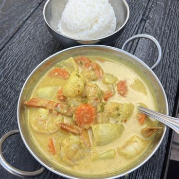 Thai Belly - Yellow Curry Shrimp - Thai Near Me - Anaheim, California Thai Belly - Yellow Curry Shrimp - Thai Near Me - Anaheim, California