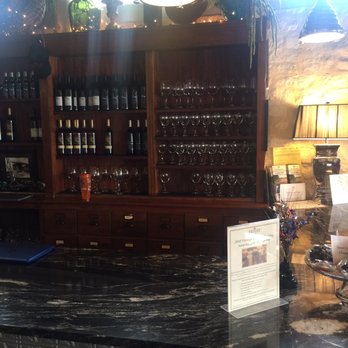 Bending Branch Winery - Beautiful Decor! - Wine Tours Near Me - Comfort, Texas