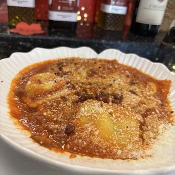 Mama Fla - Amatriciana Sauce with Cheese Ravioli. Wow delicious.......... Always is! - Italian Near Me - Idaho Falls, Idaho Mama Fla - Amatriciana Sauce with Cheese Ravioli. Wow delicious.......... Always is! - Italian Near Me - Idaho Falls, Idaho