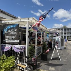 Beach Vibes Bistro