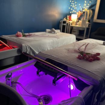 Australian Spa - Scalp massage & luxury facial - Day Spas Near Me - Garden Grove, California
